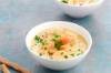 Linsen-Lachs-Suppe mit Schnittlauch und Kresse