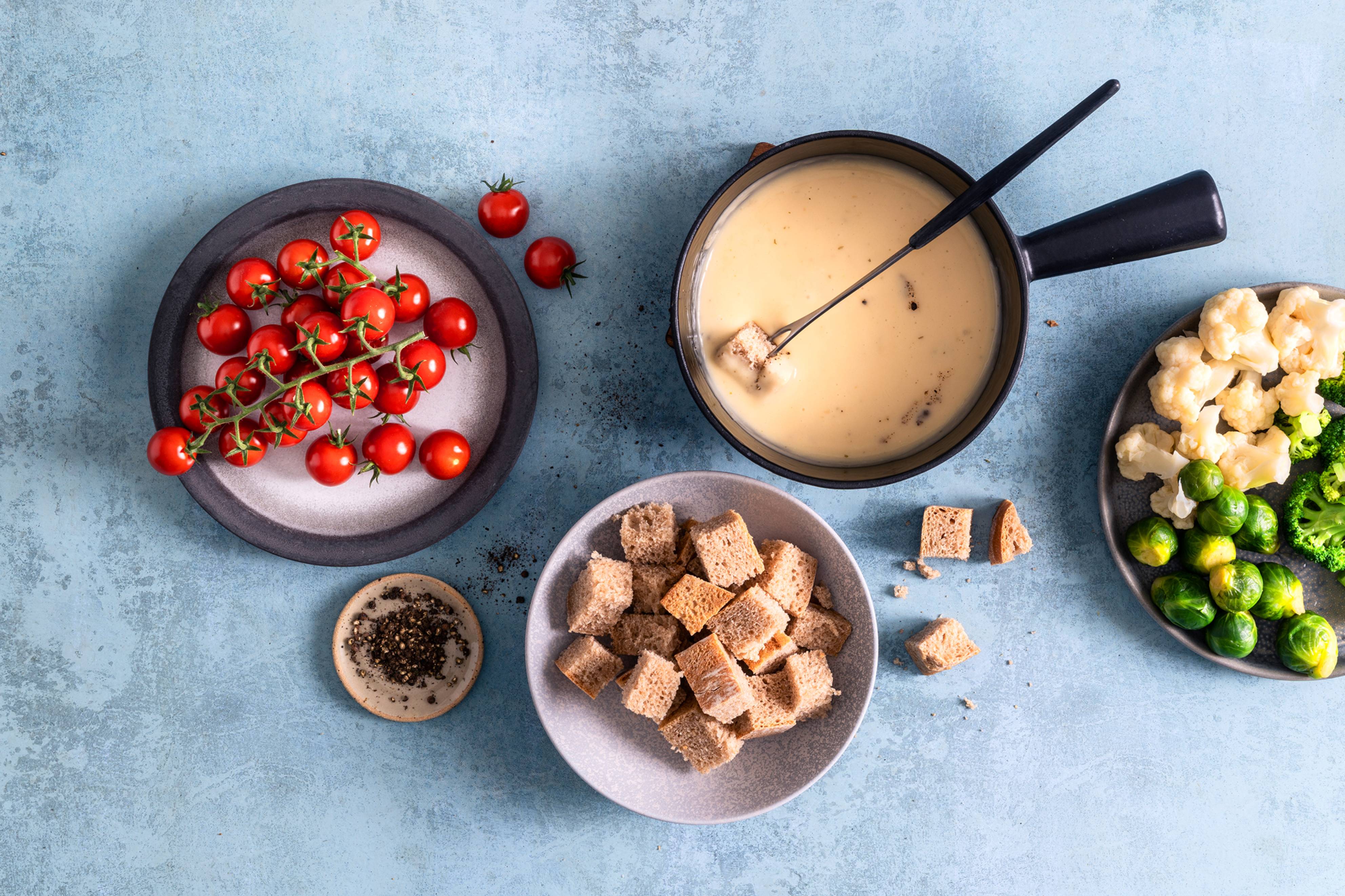 Fondue & Älplermagronen: leichtere Rezepte | Migros iMpuls Fondue & Älplermagronen: leichtere Rezepte | Migros iMpuls